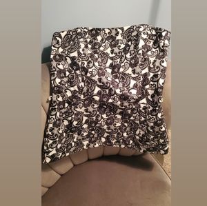 (🔥SALE🔥) 
White House Black Market Black Top